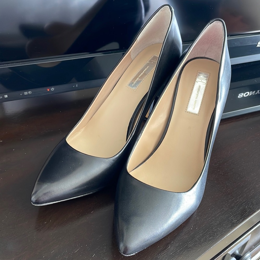 Black Leather Pumps size 8.5